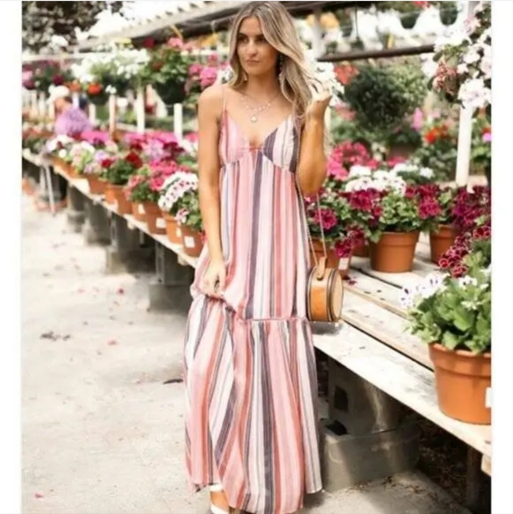 Jack by BB Dakota,  Rose Sailor Maxi, size large